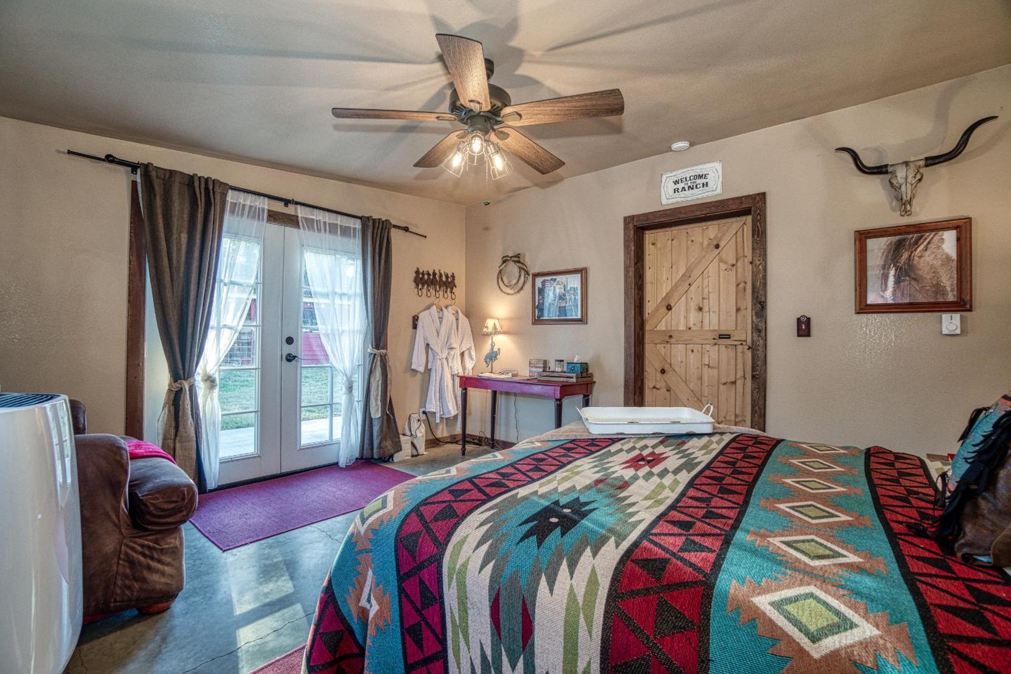 Soul Whispering Ranch Retreat Vila Upper Lake Exterior foto